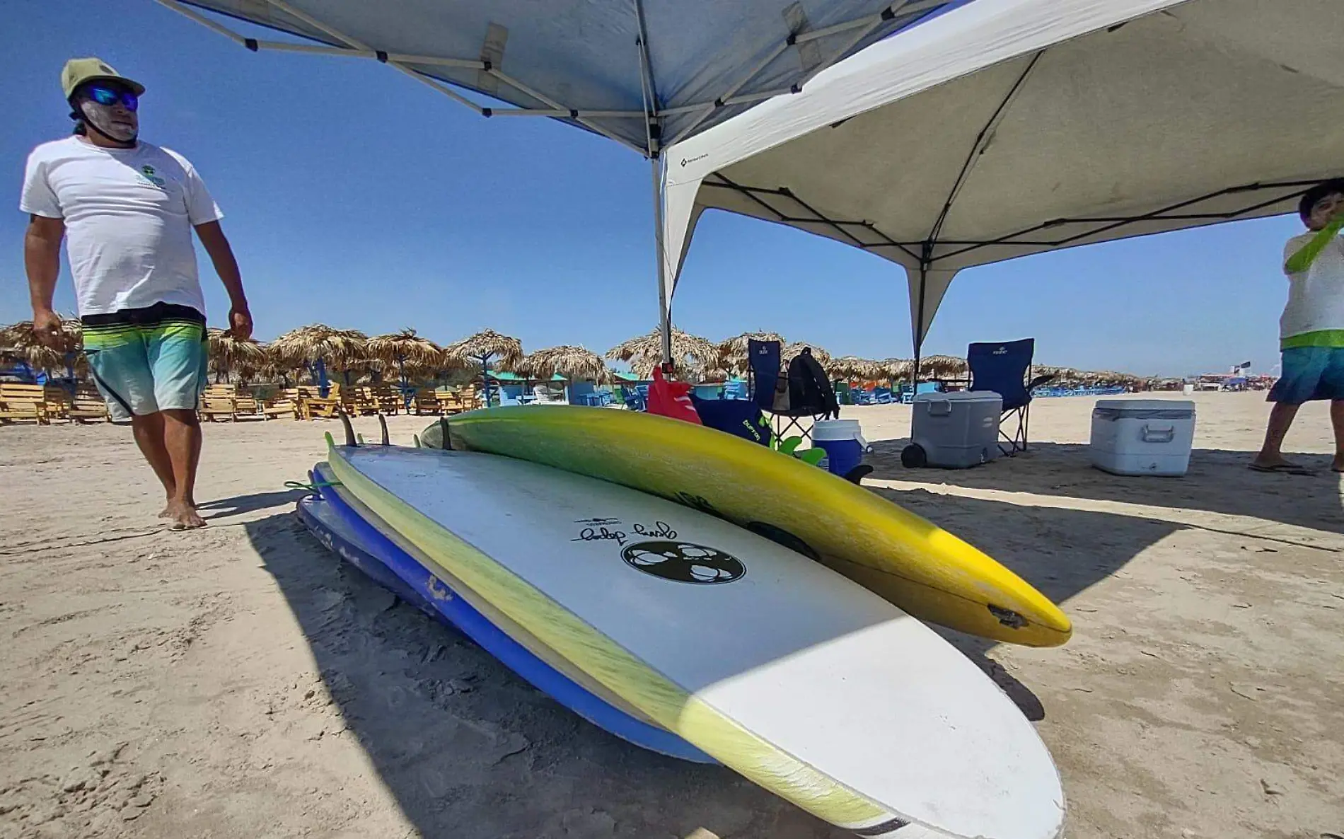 Surf en playa Miramar (1)